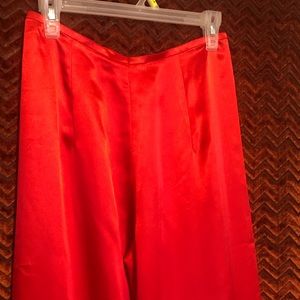 Silky wide leg pants!